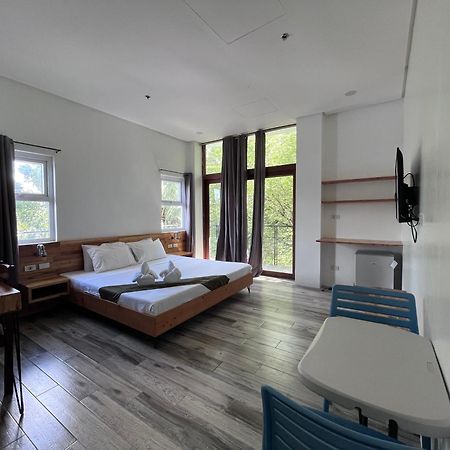 Blue Lagoon Inn & Suites Puerto Princesa Luaran gambar