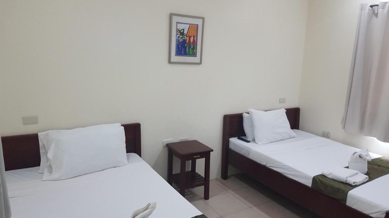 Blue Lagoon Inn & Suites Puerto Princesa Luaran gambar