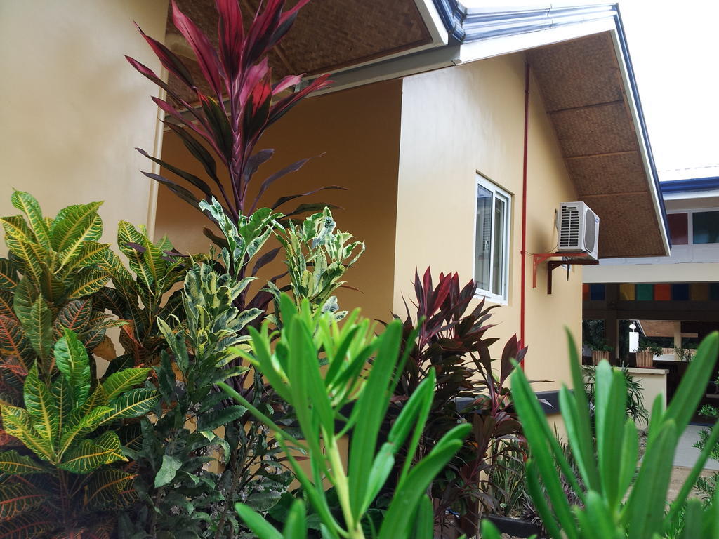 Blue Lagoon Inn & Suites Puerto Princesa Luaran gambar