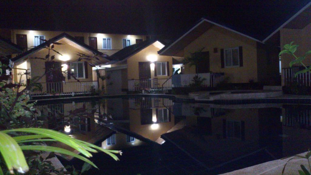 Blue Lagoon Inn & Suites Puerto Princesa Luaran gambar