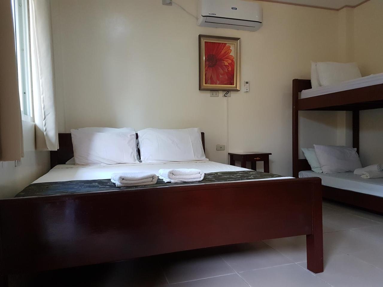 Blue Lagoon Inn & Suites Puerto Princesa Luaran gambar