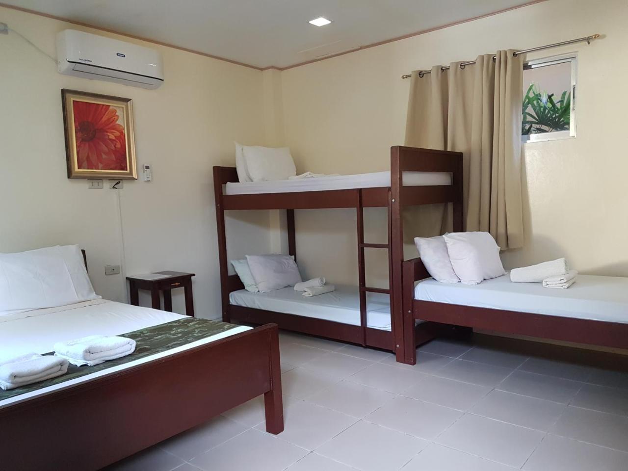 Blue Lagoon Inn & Suites Puerto Princesa Luaran gambar