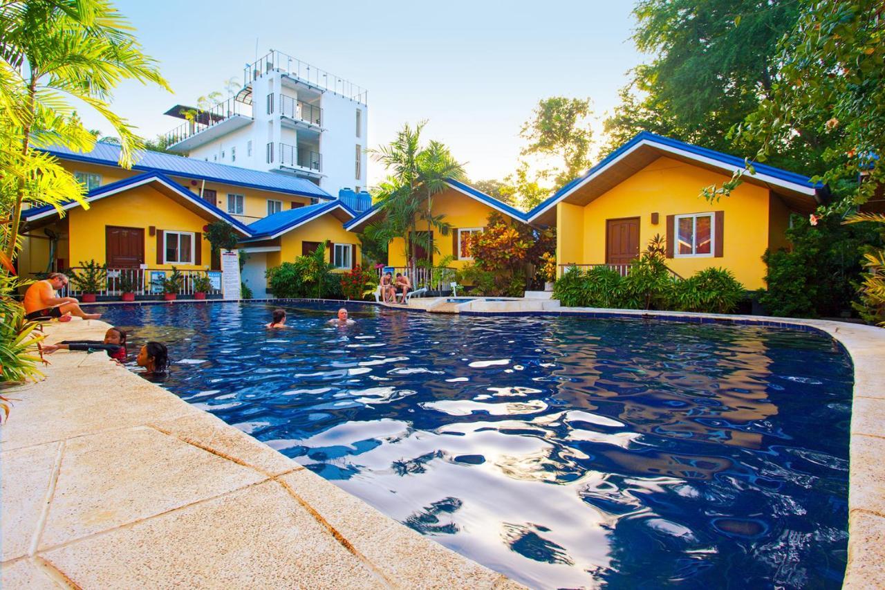 Blue Lagoon Inn & Suites Puerto Princesa Luaran gambar