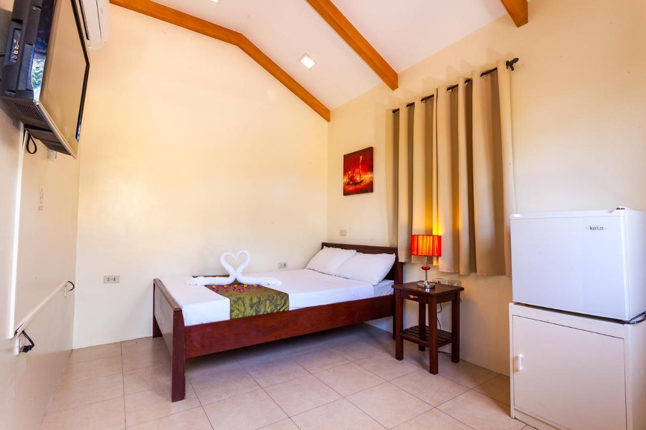 Blue Lagoon Inn & Suites Puerto Princesa Luaran gambar