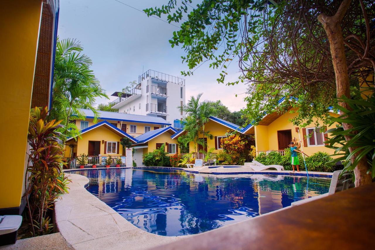 Blue Lagoon Inn & Suites Puerto Princesa Luaran gambar