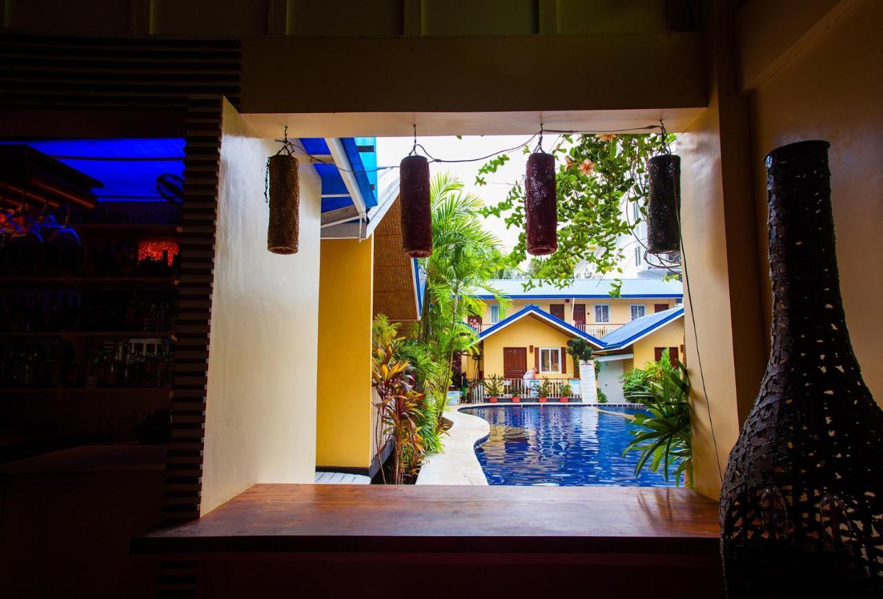 Blue Lagoon Inn & Suites Puerto Princesa Luaran gambar
